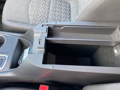 Used 2024 Chevrolet Equinox LT w/ LPO, Floor Liner Package image 13