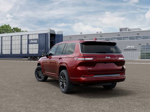New 2026 Jeep Grand Cherokee L Limited AWD/4WD image 3