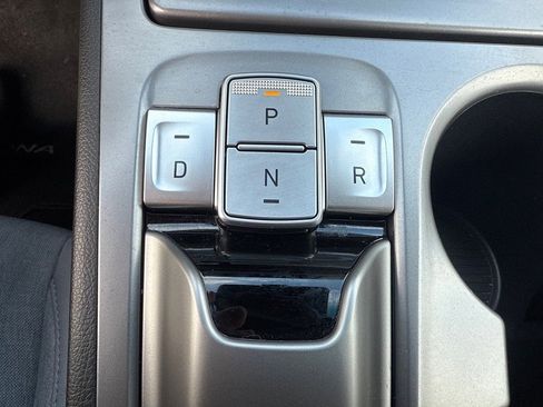 Used 2023 Hyundai Kona SE w/ Cargo Package image 28