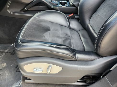 Used 2016 Porsche Cayenne GTS image 23