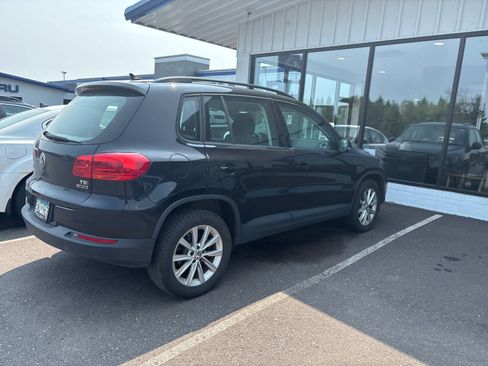 Used 2017 Volkswagen Tiguan Limited w/ Premium Package AWD/4WD image 3