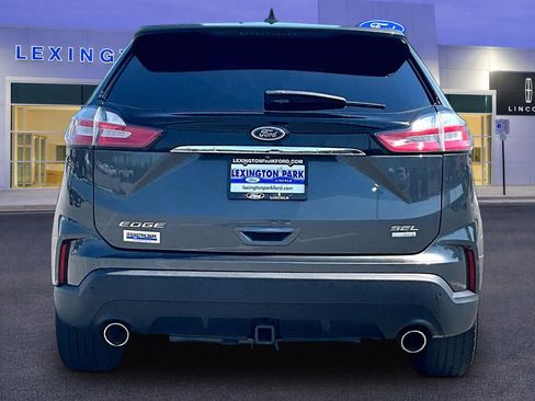 Used 2019 Ford Edge SEL w/ Equipment Group 201A FWD image 6
