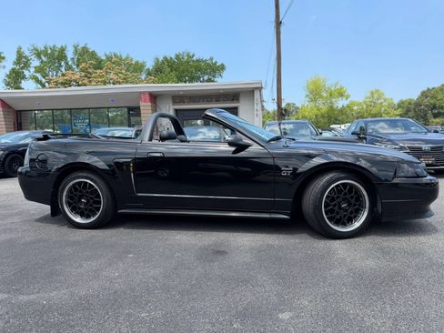 Used 2001 Ford Mustang GT RWD image 3