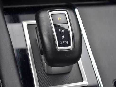 Used 2024 Mitsubishi Outlander SE image 29