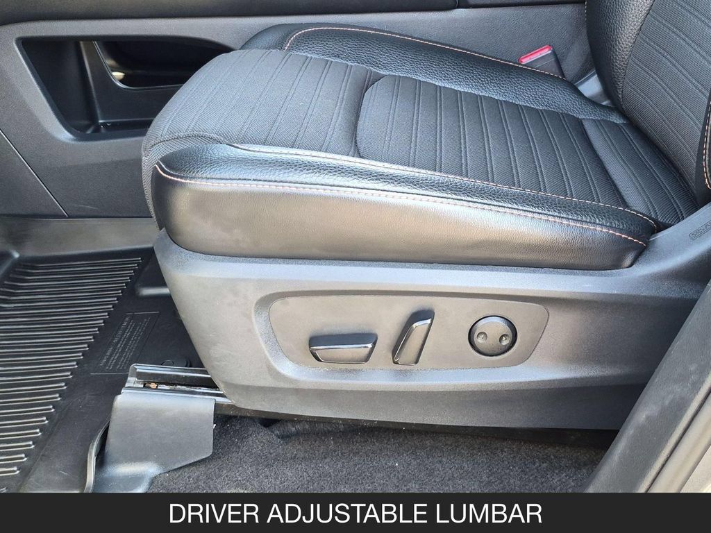 Used 2024 Nissan Pathfinder Rock Creek AWD/4WD image 15