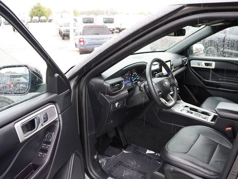 Certified 2020 Ford Explorer Limited AWD/4WD image 14