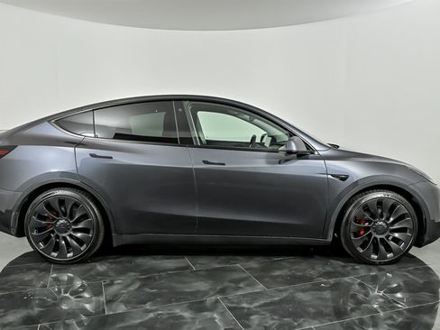 Used 2022 Tesla Model Y Performance AWD/4WD image 10