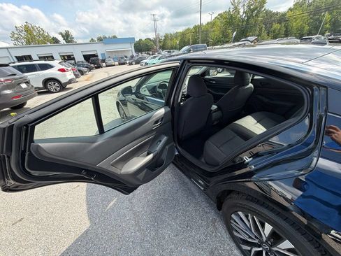Used 2024 Nissan Altima 2.5 SV w/ SV Premium Package AWD/4WD image 8