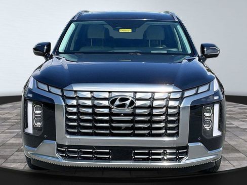 Used 2024 Hyundai Palisade Calligraphy AWD/4WD image 2