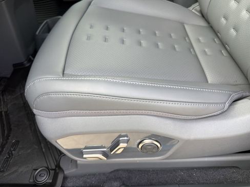 New 2026 Kia EV9 Wind image 16