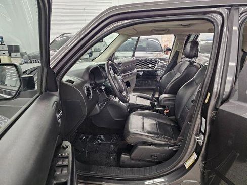 Used 2015 Jeep Patriot High Altitude AWD/4WD image 26