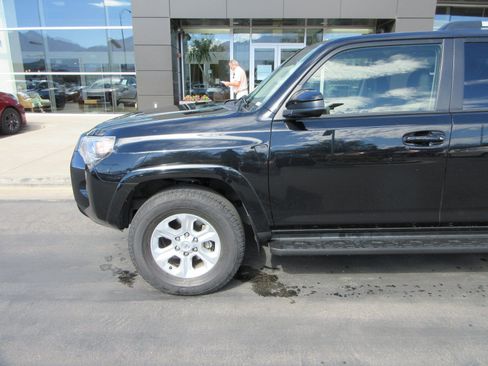Used 2024 Toyota 4Runner SR5 AWD/4WD image 2