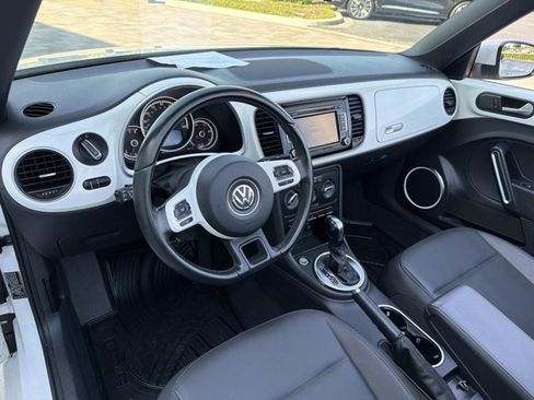Used 2014 Volkswagen Beetle 2.5 FWD image 13