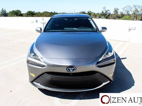 Used 2022 Toyota Mirai w/ Advanced Technology Package RWD image 38