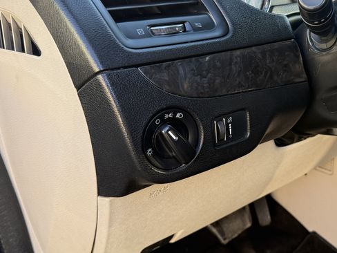 Used 2016 Dodge Grand Caravan SE w/ Quick Order Package 29E SE FWD image 14