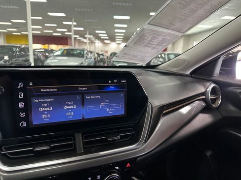 Used 2024 Chevrolet Trax ACTIV w/ Driver Confidence Package image 20