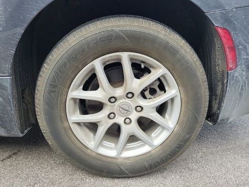 Used 2023 Chrysler Pacifica Touring-L image 18