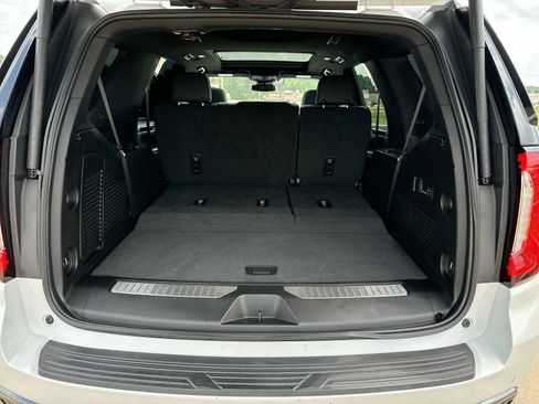 Used 2023 GMC Yukon AT4 AWD/4WD image 27
