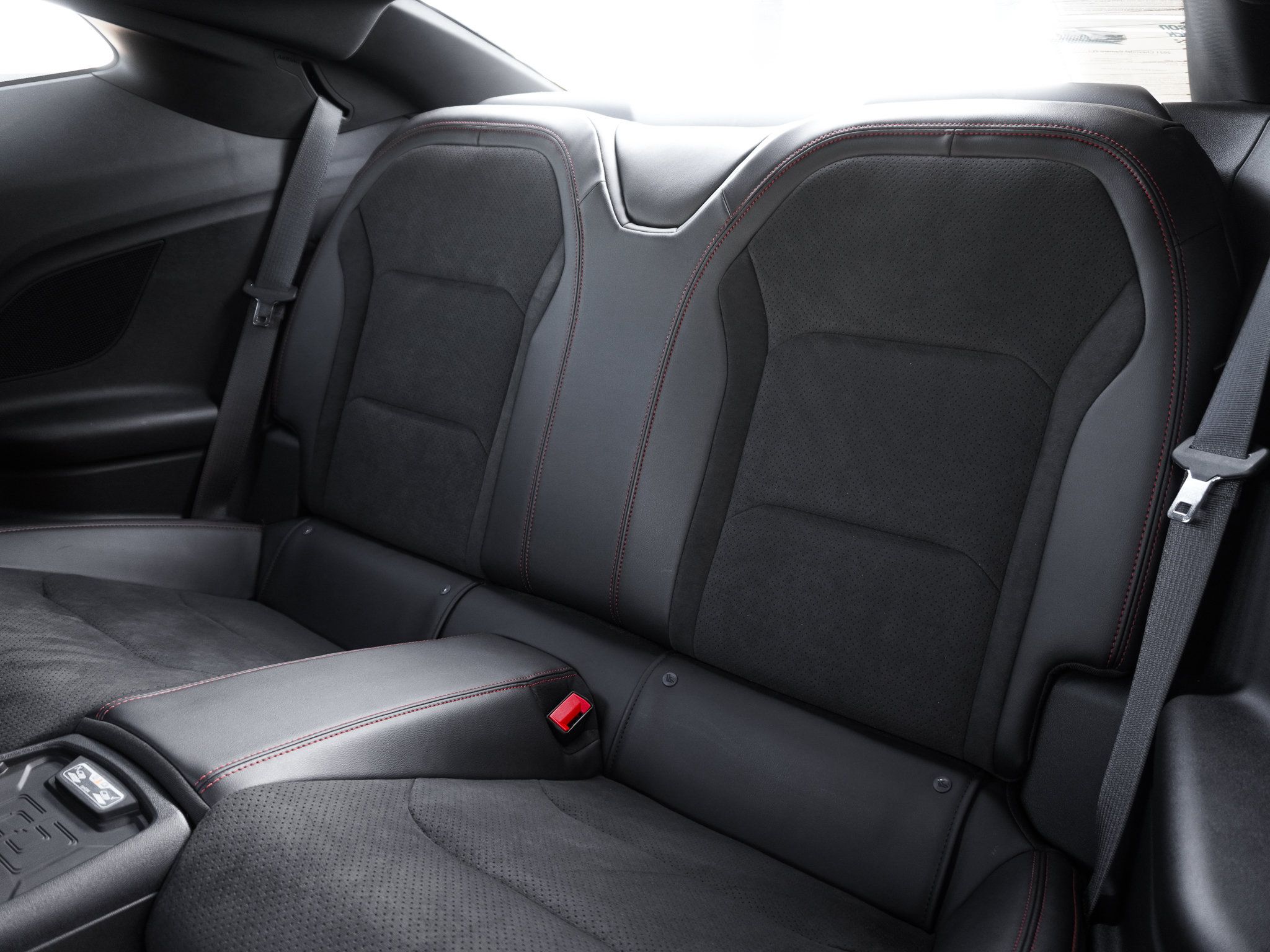 Used 2021 Chevrolet Camaro ZL1 RWD image 27
