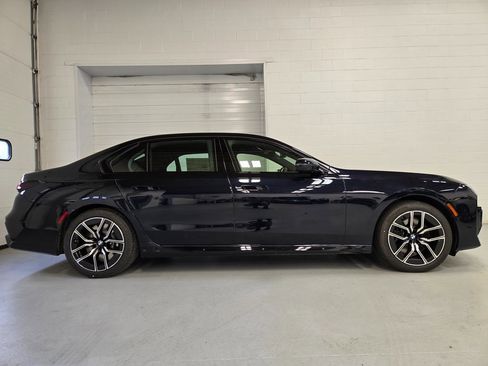 New 2025 BMW 760i xDrive w/ Executive Package image 6