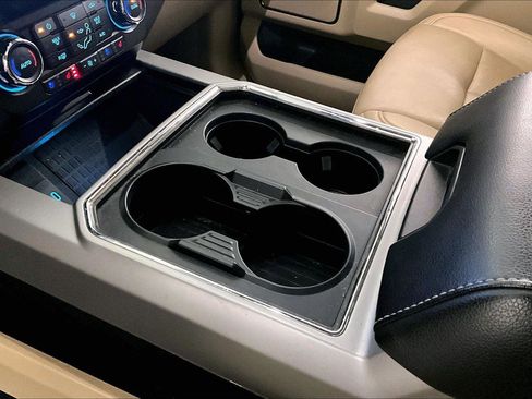 Used 2021 Ford F250 Lariat w/ Lariat Ultimate Package image 16