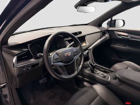 Certified 2024 Cadillac XT5 Luxury image 8