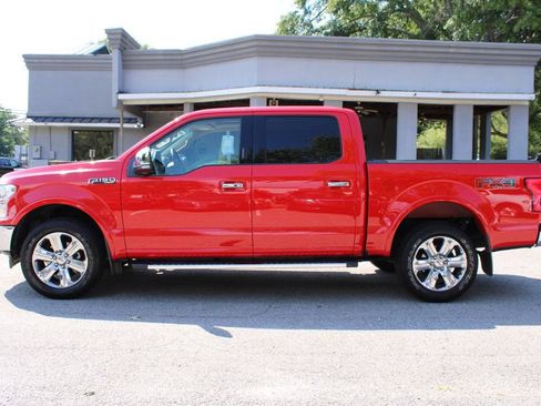 Used 2018 Ford F150 Lariat w/ Equipment Group 502A Luxury AWD/4WD image 4