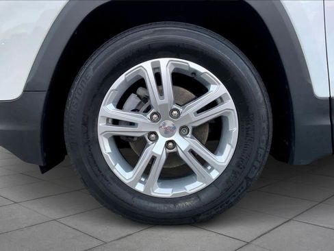 Used 2019 GMC Terrain SLE w/ Driver Convenience Package image 10