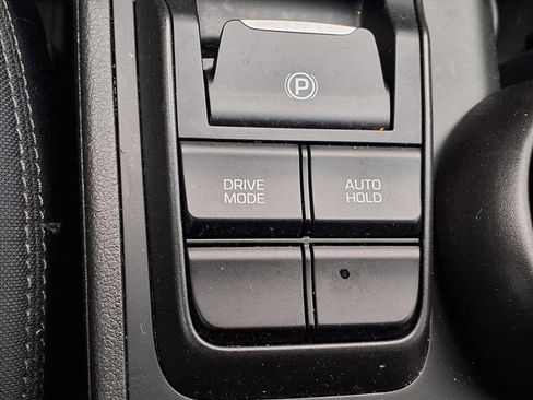 Used 2020 Hyundai Tucson SE image 10