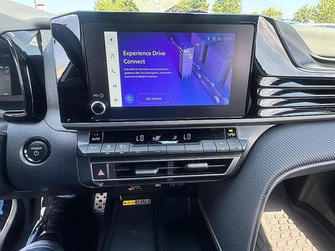 Certified 2026 Toyota Camry SE FWD image 15