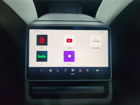 Used 2025 Tesla Model 3 Performance image 39