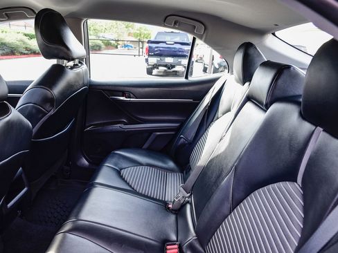 Used 2023 Toyota Camry SE image 21