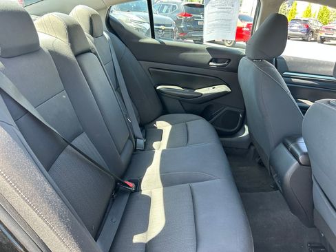 Used 2022 Nissan Altima 2.5 SV FWD image 32