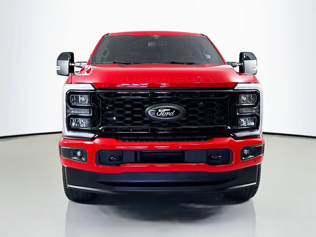 Used 2026 Ford F350 Lariat w/ Black Appearance Package AWD/4WD image 2