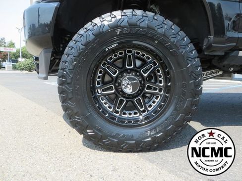 Used 2021 Ford F250 Platinum AWD/4WD image 9