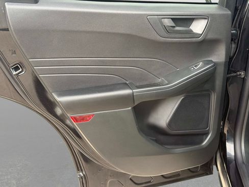 Used 2025 Ford Escape Active w/ Tech Pack #1 AWD/4WD image 13