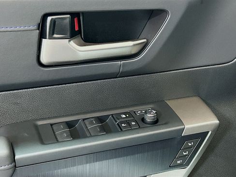 New 2026 Toyota Tundra Platinum AWD/4WD image 17