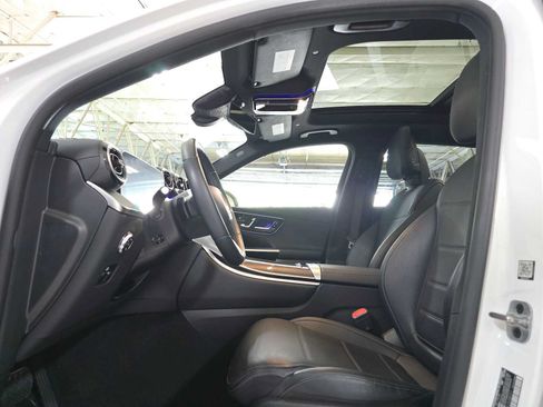 Used 2024 Mercedes-Benz GLC 300 image 20