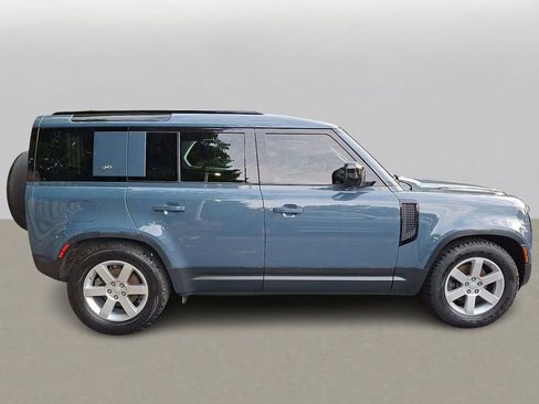 Used 2020 Land Rover Defender 110 S AWD/4WD image 3