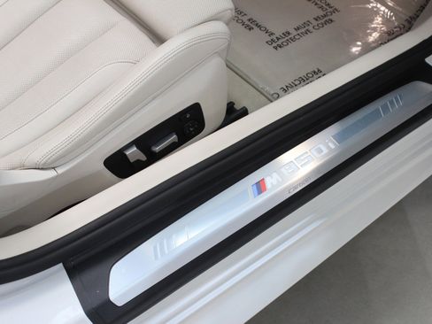 Used 2022 BMW M850i xDrive Convertible w/ M Carbon Exterior Package image 49