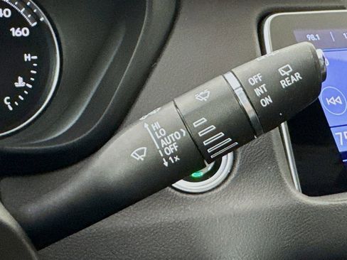 Used 2019 Cadillac XT4 Premium Luxury image 13