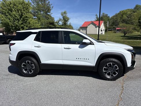 New 2026 Chevrolet Equinox ACTIV w/ Convenience Package III FWD image 6