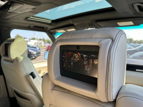 Used 2012 Land Rover Range Rover Autobiography image 45