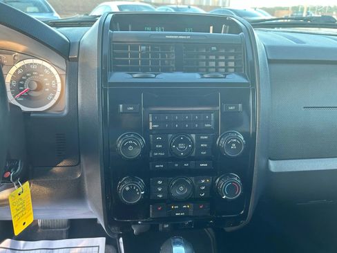 Used 2011 Ford Escape Limited image 24