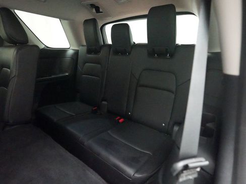 Certified 2024 Nissan Pathfinder SL image 17