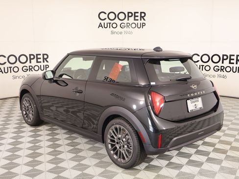 New 2026 MINI Cooper 2-Door Hardtop FWD image 22