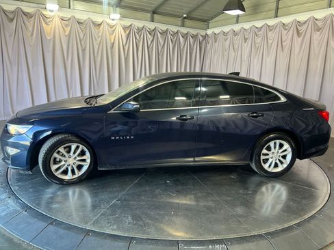 Used 2016 Chevrolet Malibu LT w/ Leather Package FWD image 8