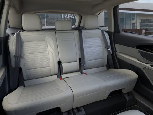 New 2026 Lincoln Nautilus Reserve image 11