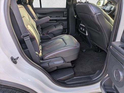 Used 2022 Ford Expedition Limited image 23