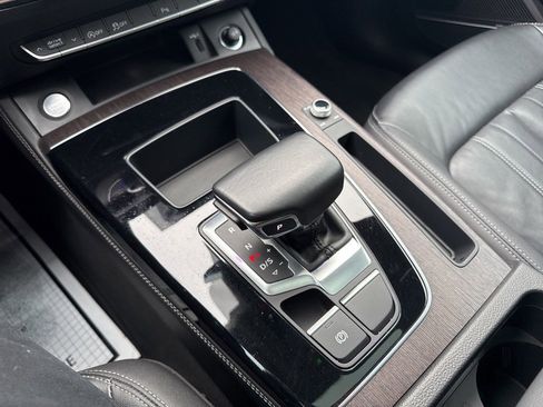 Used 2022 Audi Q5 2.0T Premium Plus w/ Premium Plus Package image 33